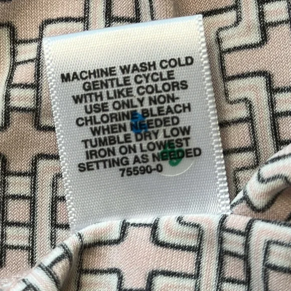 Liz Claiborne Women’s Geometric Pattern Square Neck Top Size Large Pink Black - Picture 7 of 9